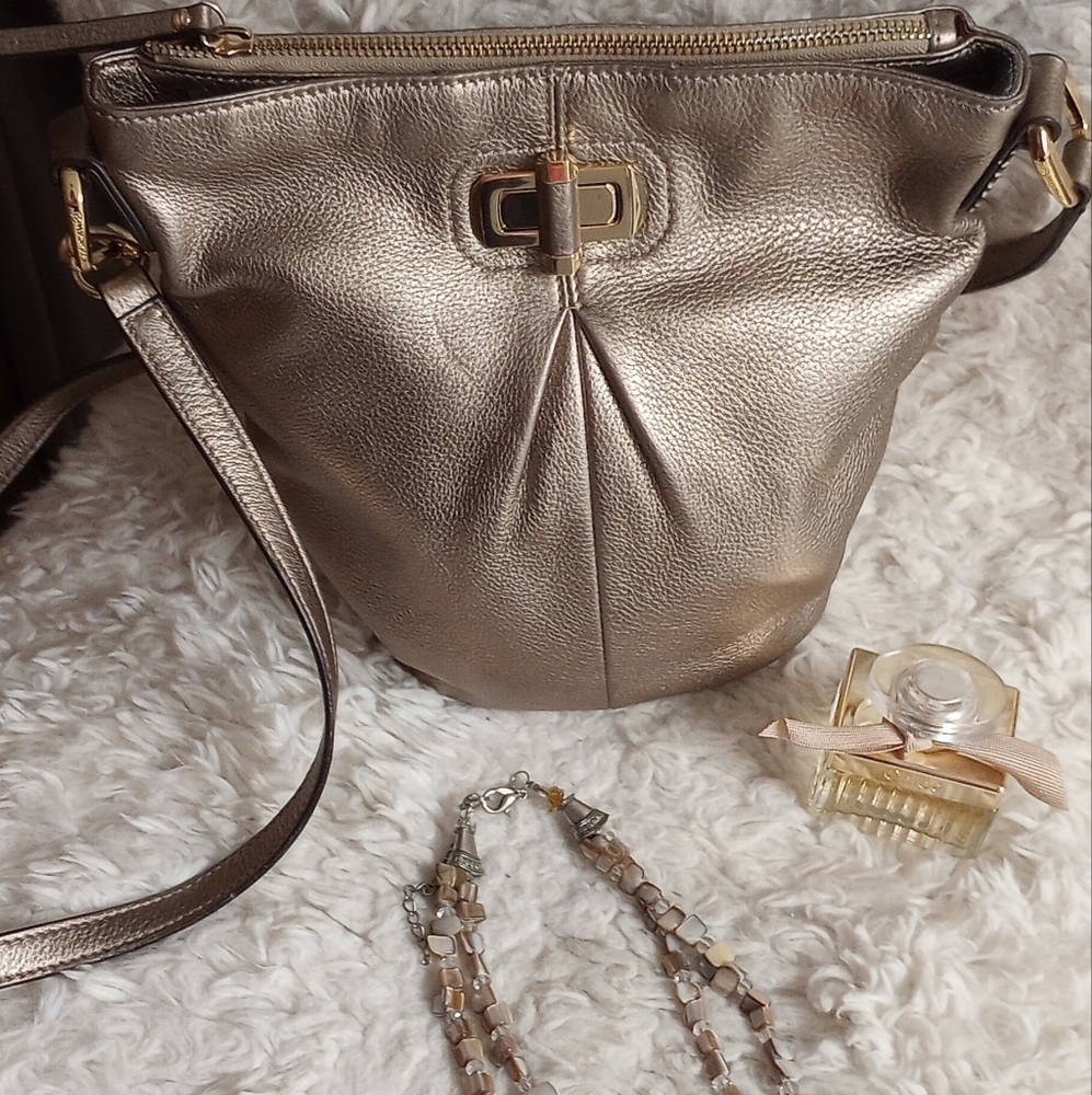 B‎ Makowsky Gold Tone Leather Bag